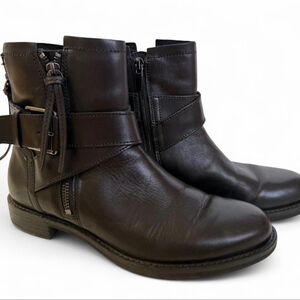 Ecco Chelsea black leather boots, size38 (US7), Women’s Excellent Condition